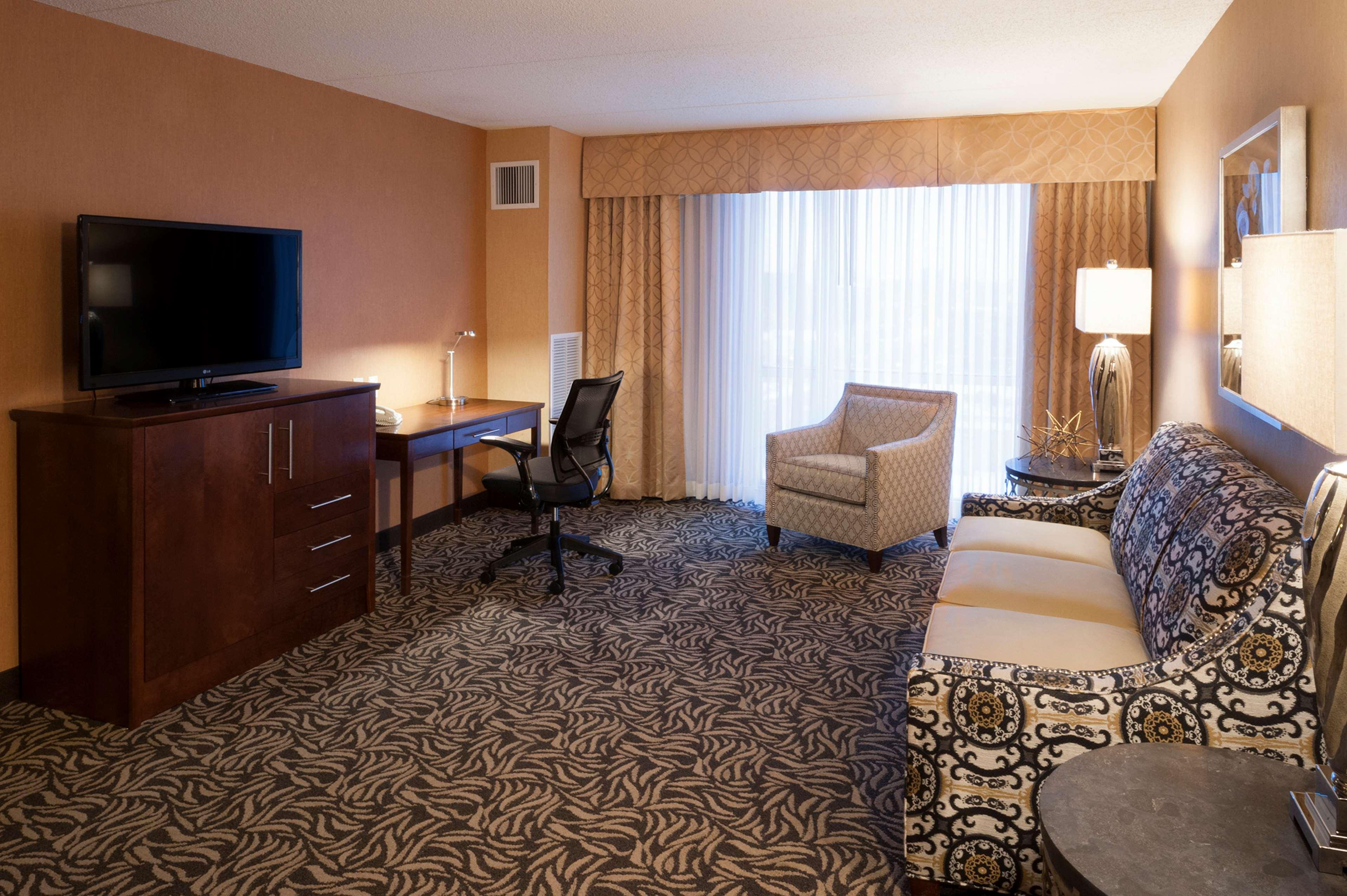 Doubletree By Hilton Bay City - Riverfront Exterior foto