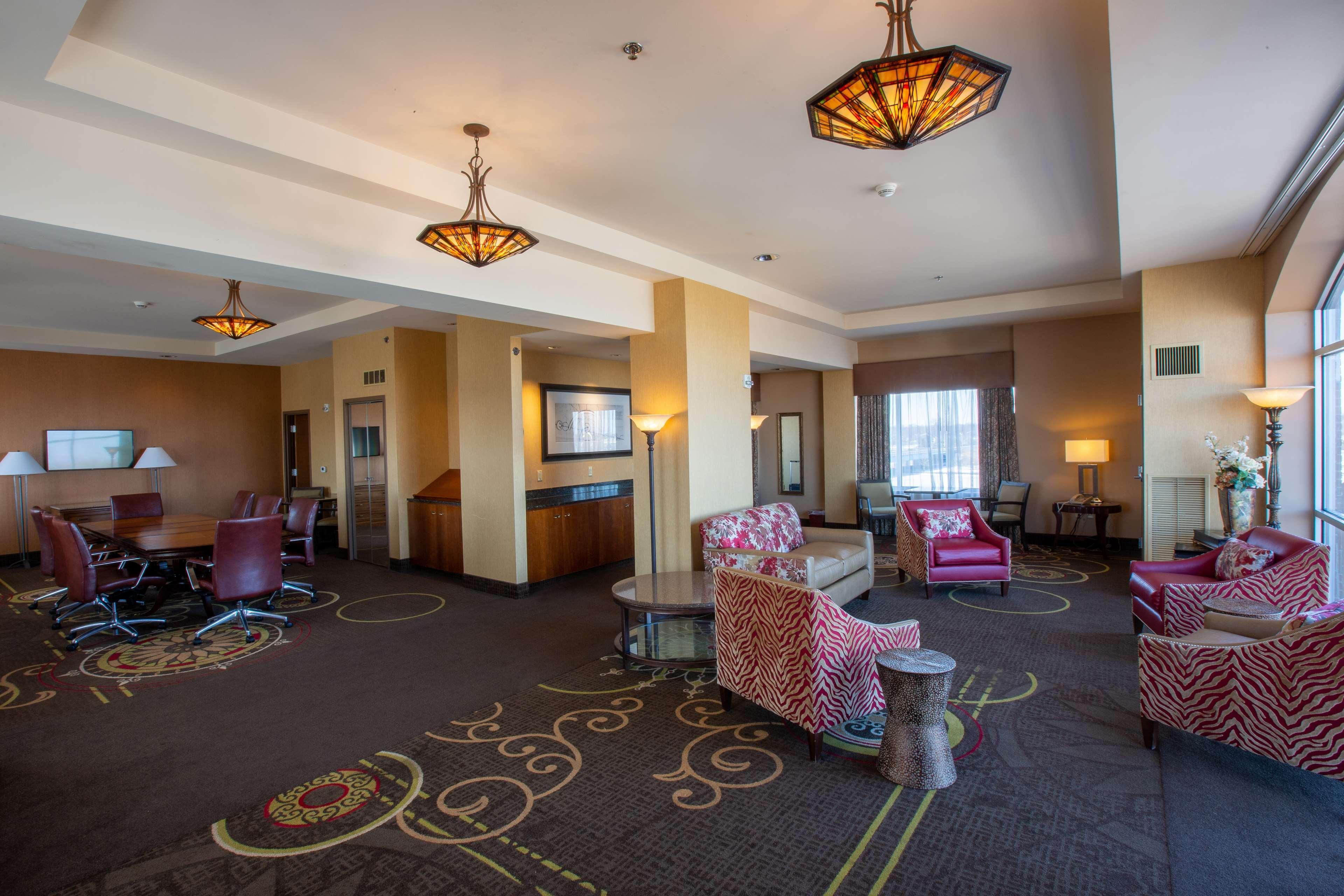 Doubletree By Hilton Bay City - Riverfront Exterior foto