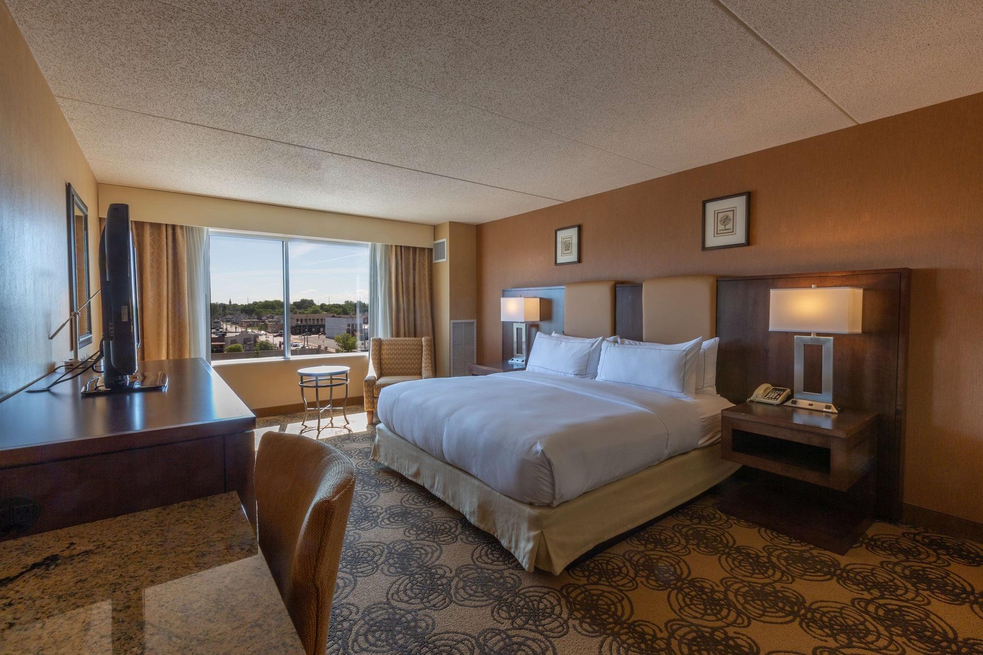 Doubletree By Hilton Bay City - Riverfront Exterior foto