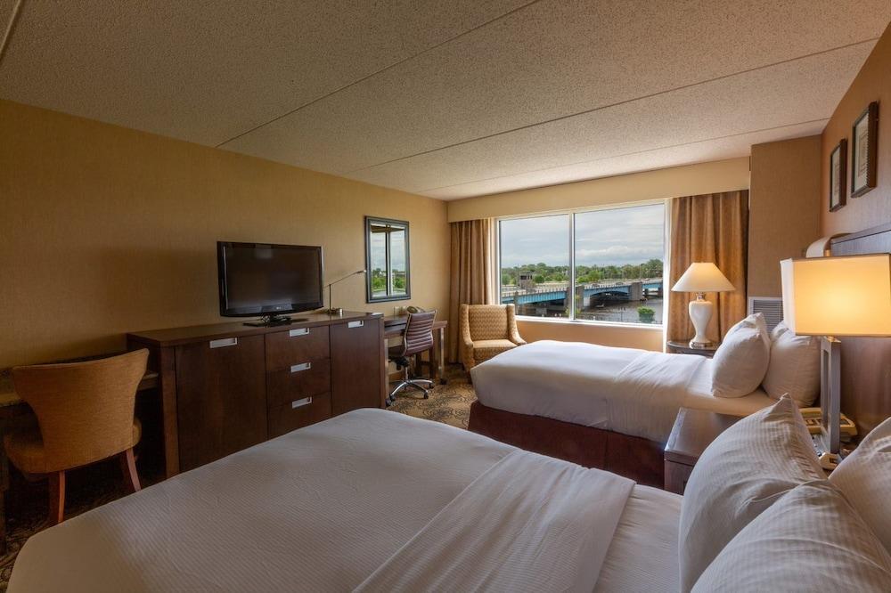 Doubletree By Hilton Bay City - Riverfront Exterior foto